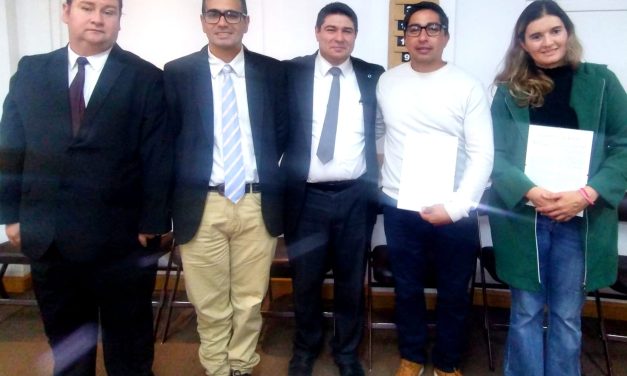 Secretario de Gobierno y Concejal de Plaza Huincul asistieron a la Iglesia el Domingo de Pascuas