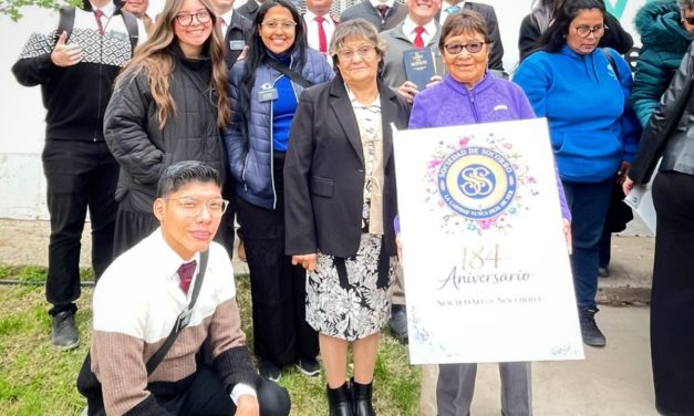 Marchando con fe: la Iglesia de Jesucristo presente en el 60° aniversario de Plaza Huincul